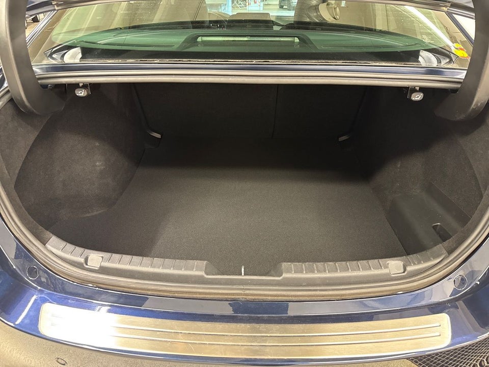 Mazda 3 2,0 e-SkyActiv-G 150 Exclusive-Line 4d