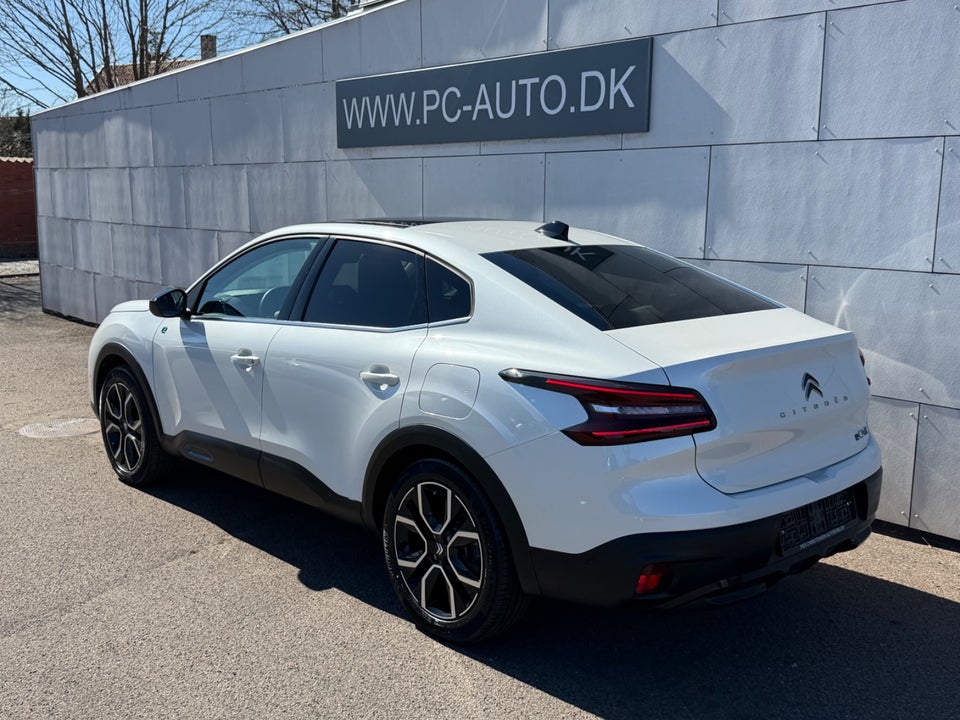 Citroën ë-C4 X 50 Shine 4d