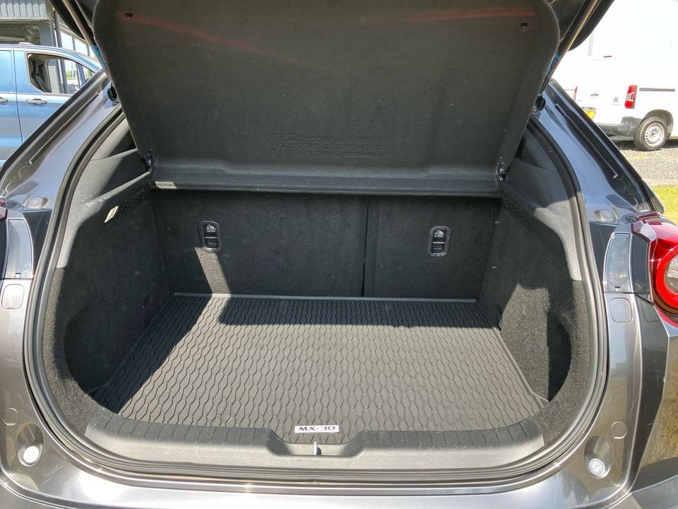 Mazda MX-30 e-SkyActiv First Edition 5d