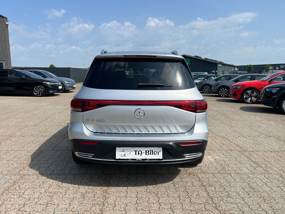 Mercedes EQB250 Progressive 5d