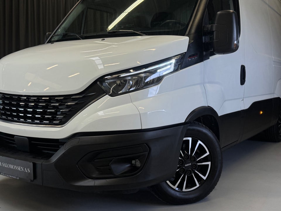 Iveco Daily 3,0 35C18 12m³ Van AG8