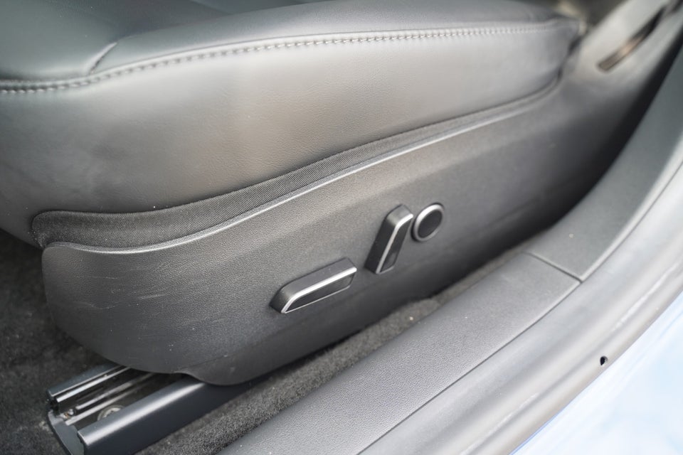 Tesla Model 3 RWD 4d