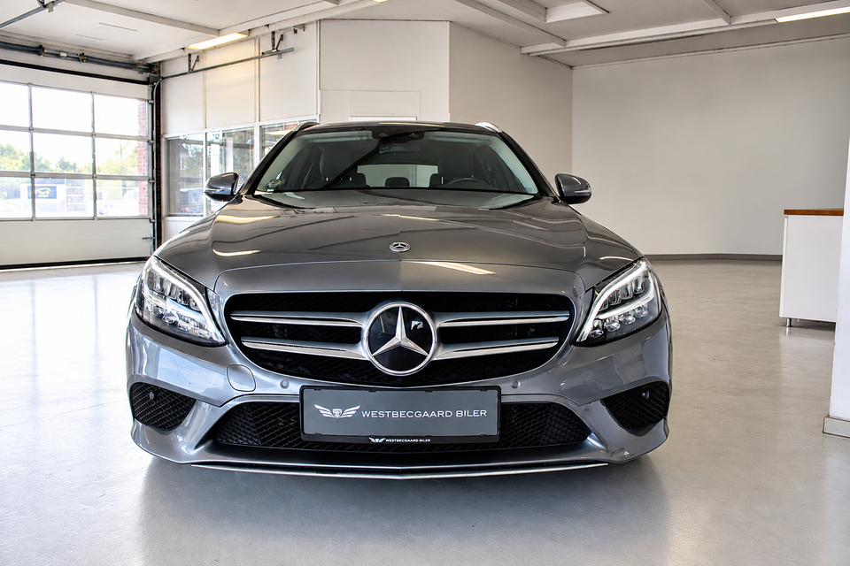 Mercedes C300 de 2,0 Advantage AMG stc. aut. 5d