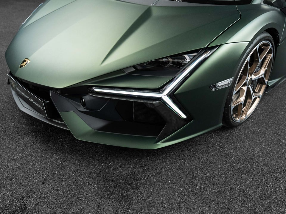 Lamborghini Revuelto 6,5  2d