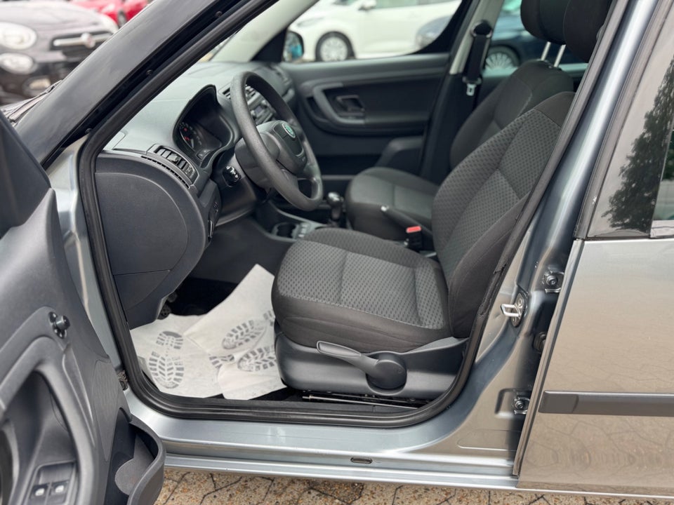 Skoda Roomster 1,2 12V Classic 5d