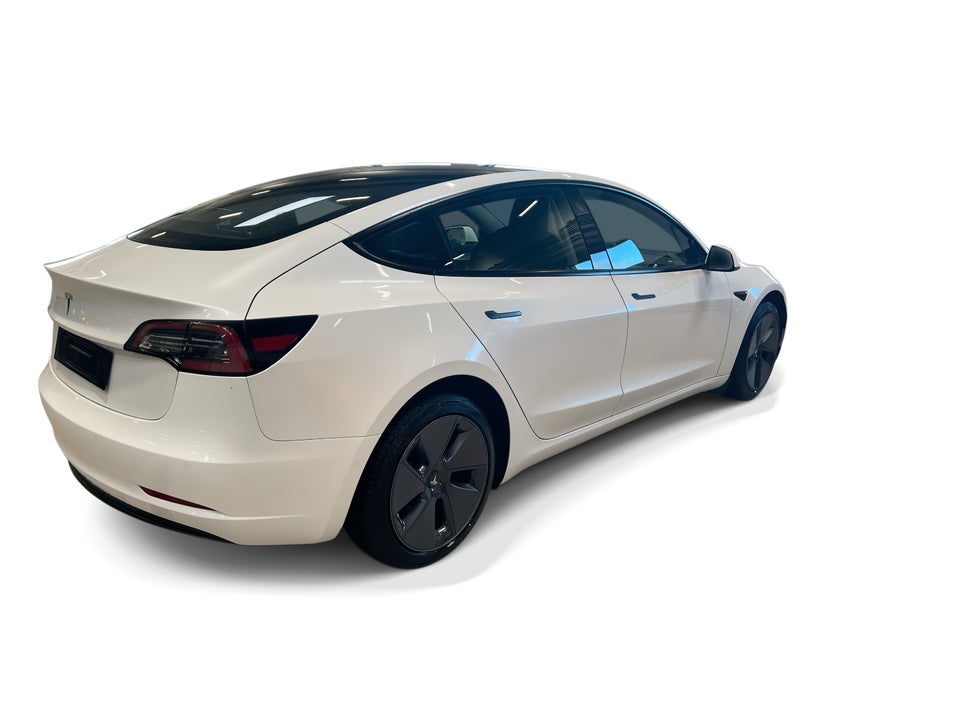 Tesla Model 3 Standard Range+ RWD 4d