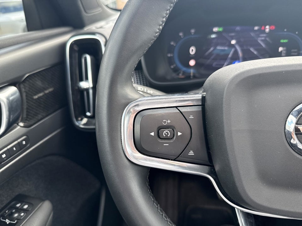 Volvo XC40 P6 ReCharge Pro 5d
