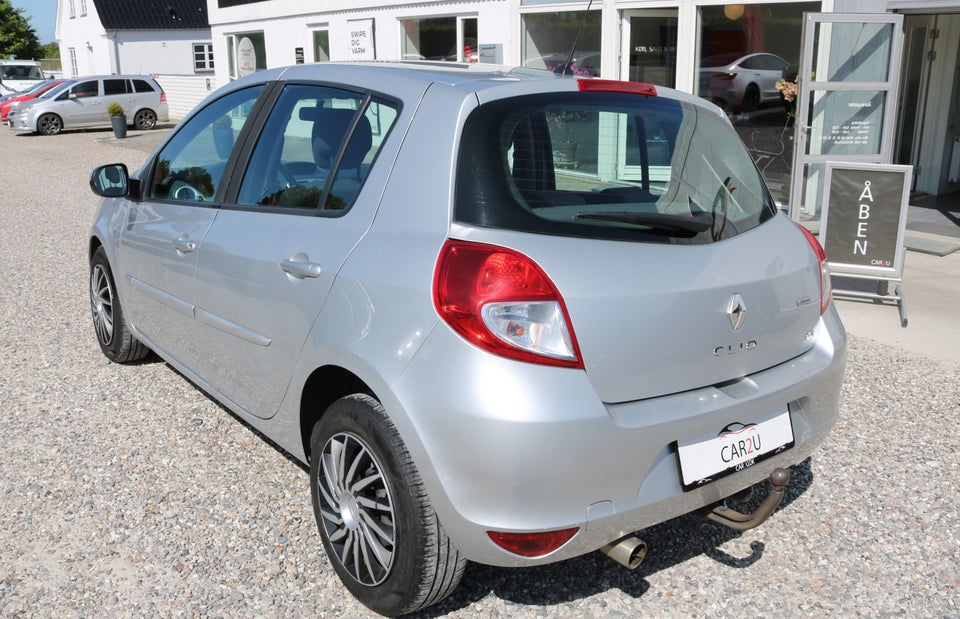 Renault Clio III 1,5 dCi 75 Authentique 5d