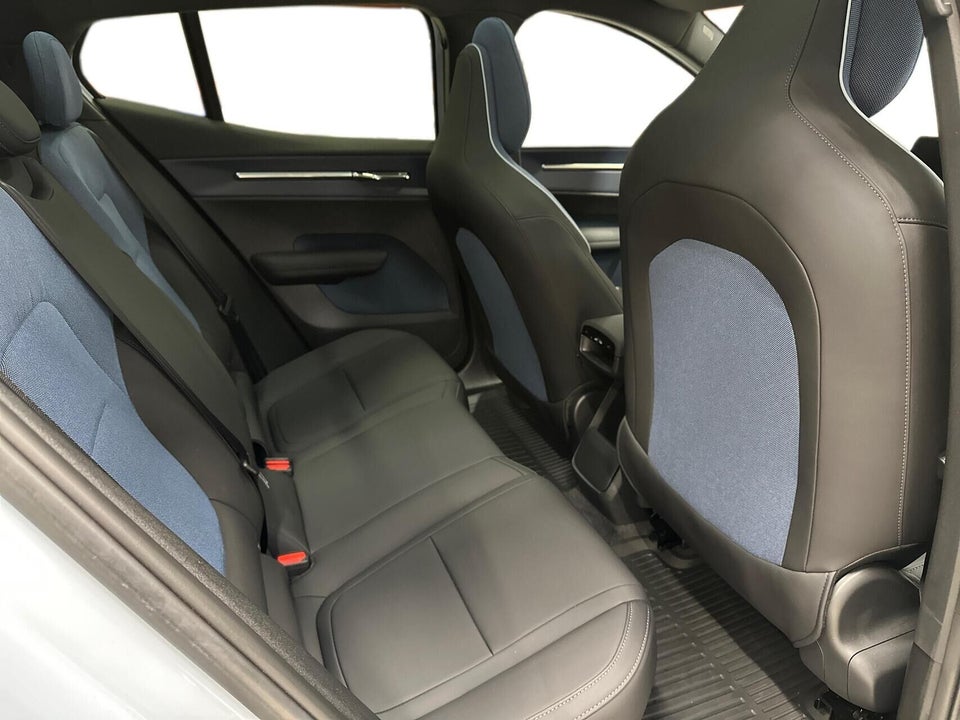 Volvo EX30 Extended Range Ultra 5d