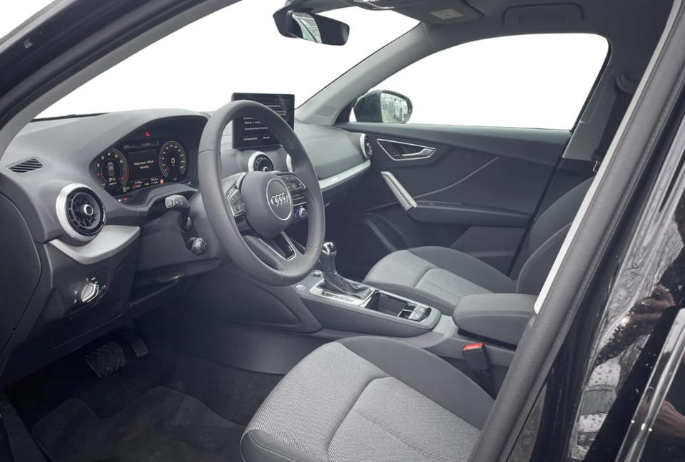 Audi Q2 35 TFSi S-line S-tr. 5d
