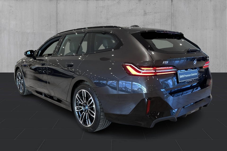 BMW i5 eDrive40 Touring M-Sport 5d