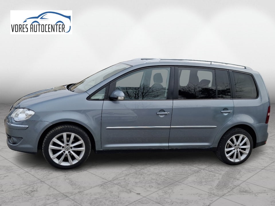 VW Touran 2,0 TDi 140 Trendline DSG 5d