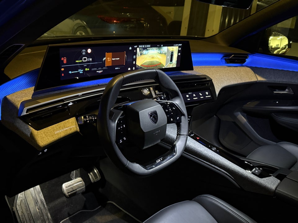 Peugeot e-5008 77 GT 7prs 5d