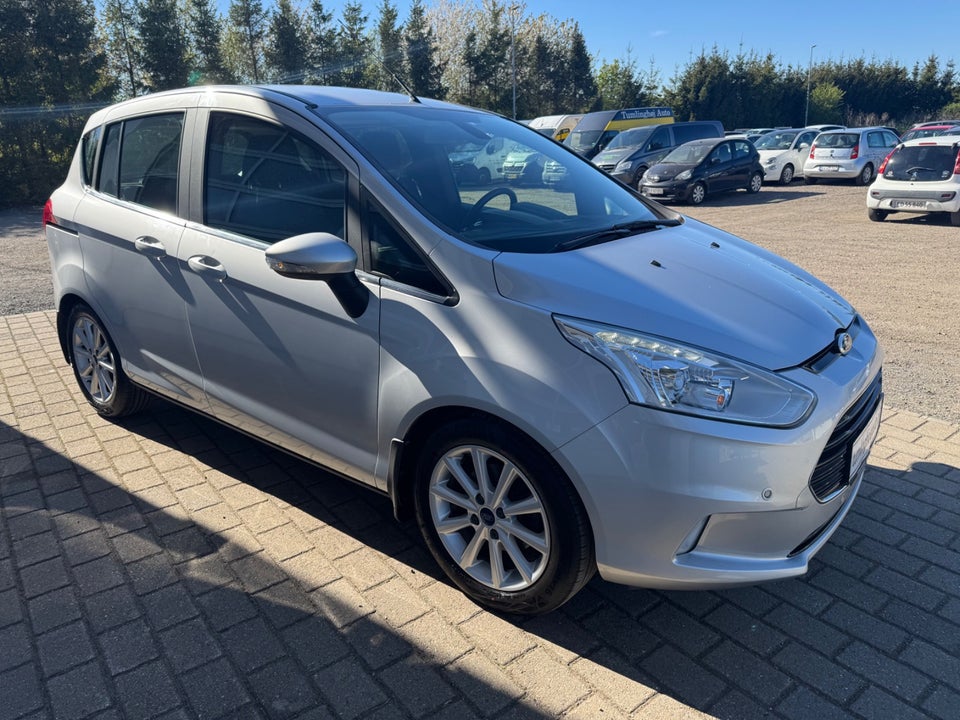 Ford B-MAX 1,0 SCTi 100 Titanium 5d