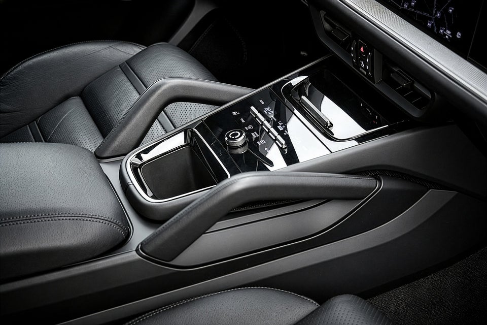 Porsche Cayenne 3,0 E-Hybrid Coupé Tiptr. 5d