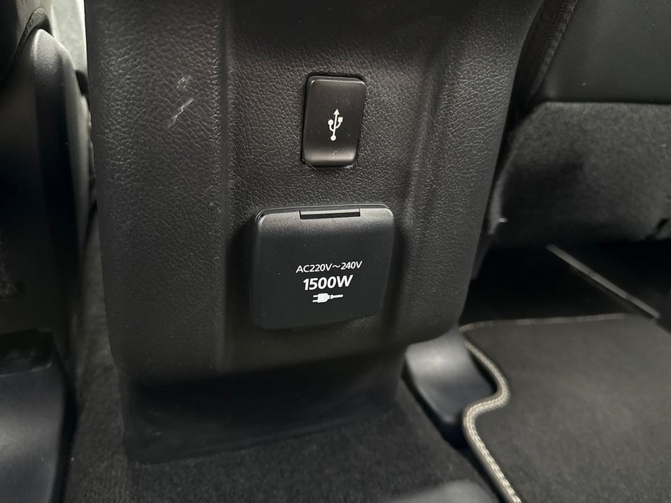 Mitsubishi Outlander 2,4 PHEV Intense CVT 4WD 5d