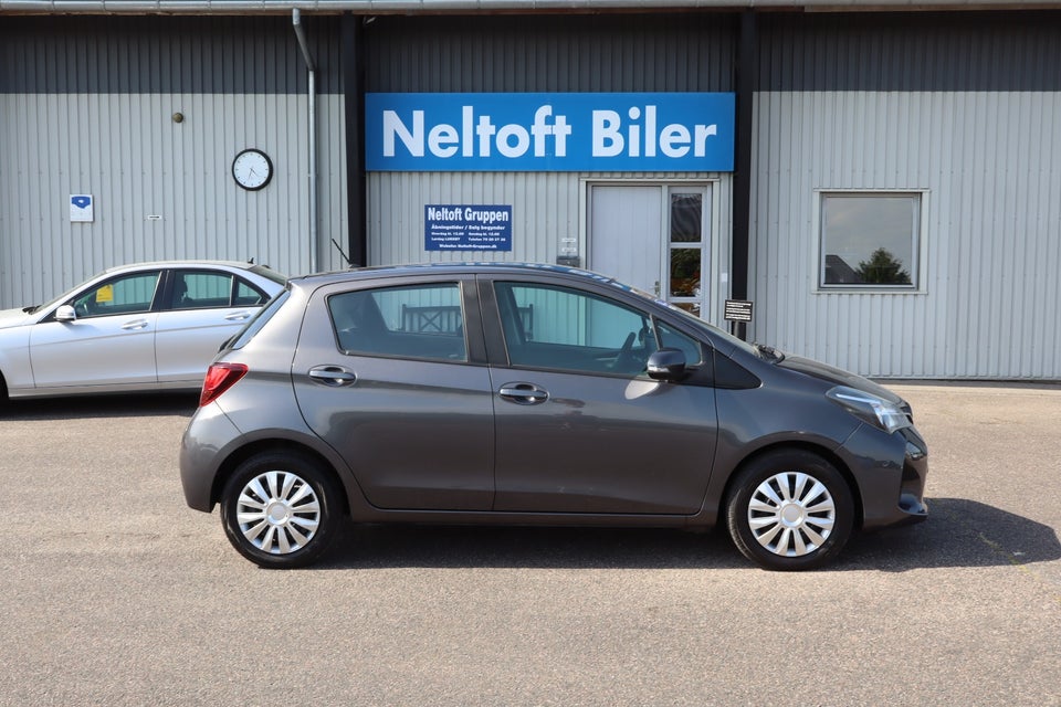 Toyota Yaris 1,3 VVT-i T2 Premium Luksus 5d