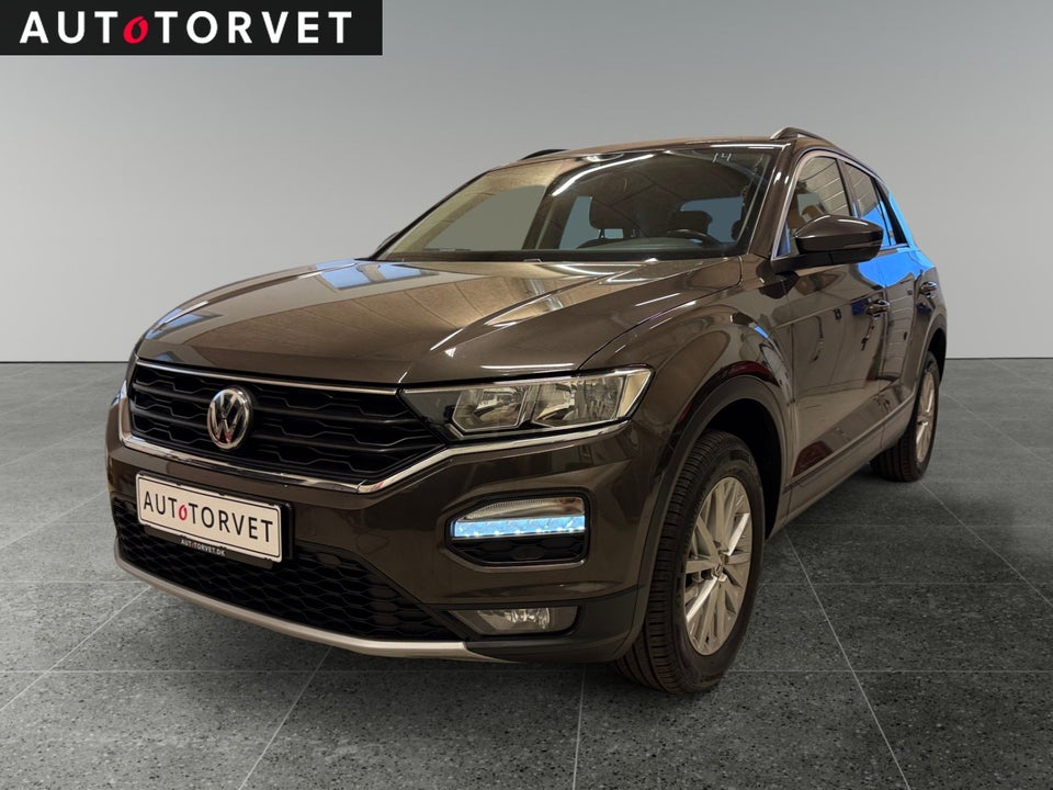 VW T-Roc 1,6 TDi 115 Comfortline Connect 5d