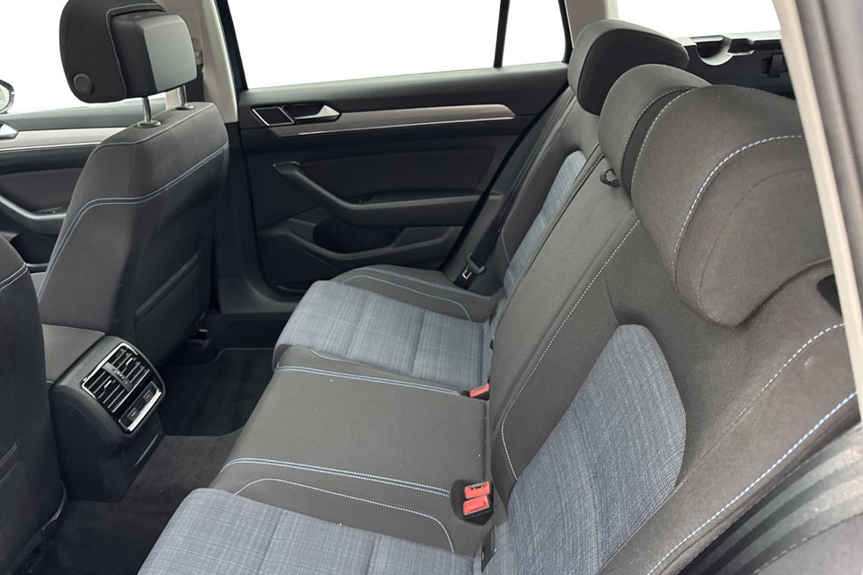 VW Passat 1,4 GTE High Variant DSG 5d
