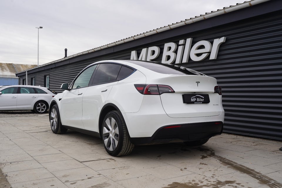 Tesla Model Y Long Range AWD 5d