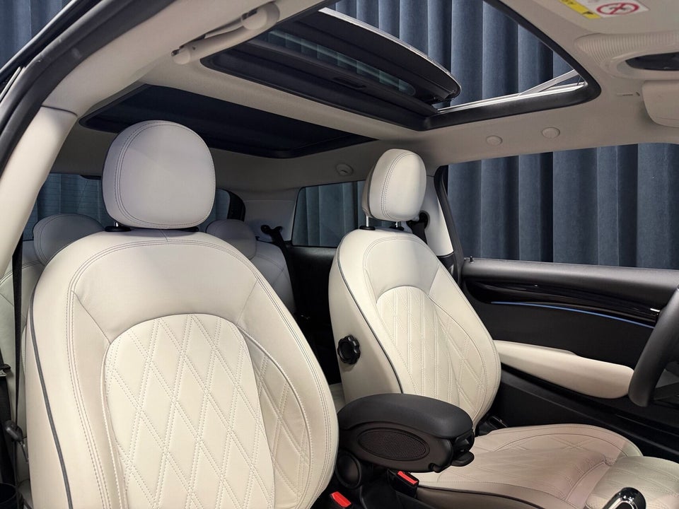 MINI Cooper SE Yours Trim 3d