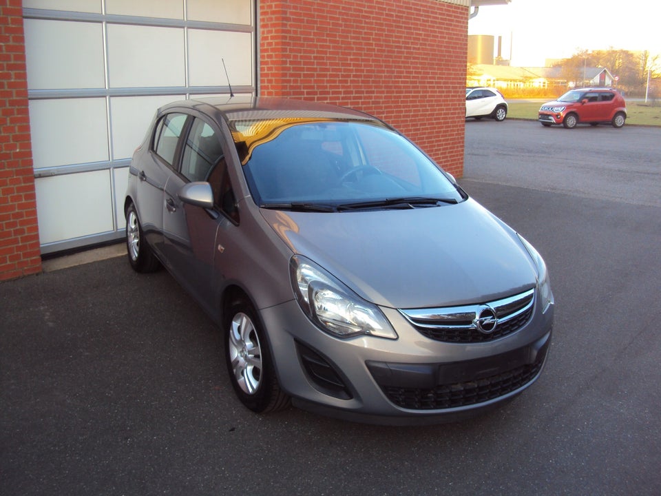Opel Corsa 1,2 16V Cosmo 5d