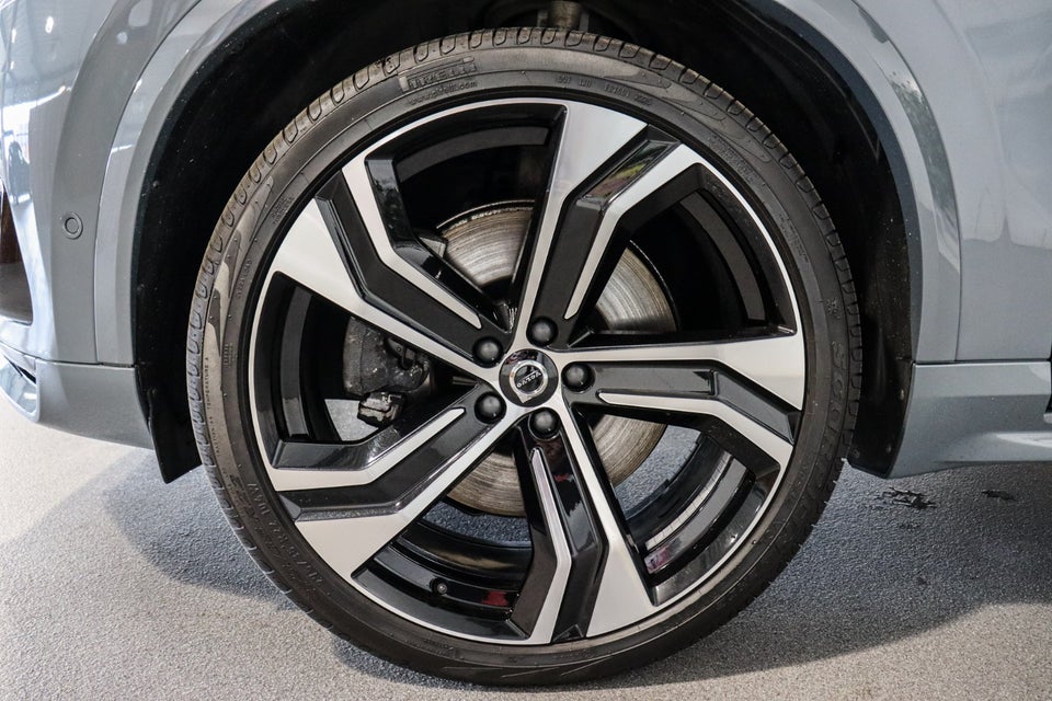 Volvo XC90 2,0 T8 ReCharge Ultimate Dark aut. AWD 7prs 5d