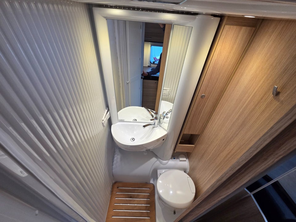 Sunlight V66 2,2 JTD 140 aut. 3d