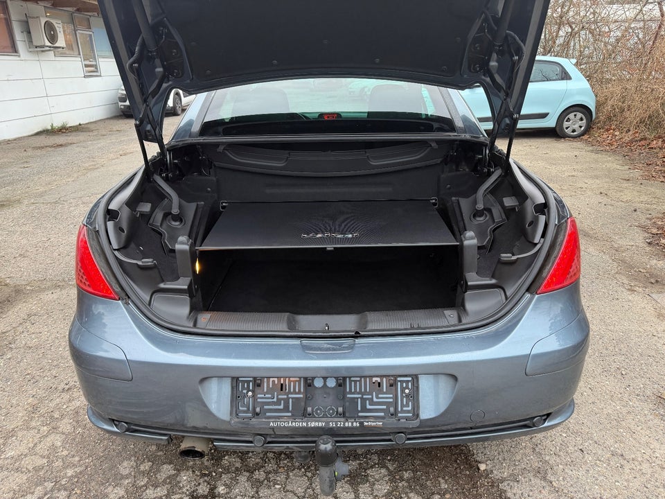 Peugeot 307 2,0 16V CC 2d