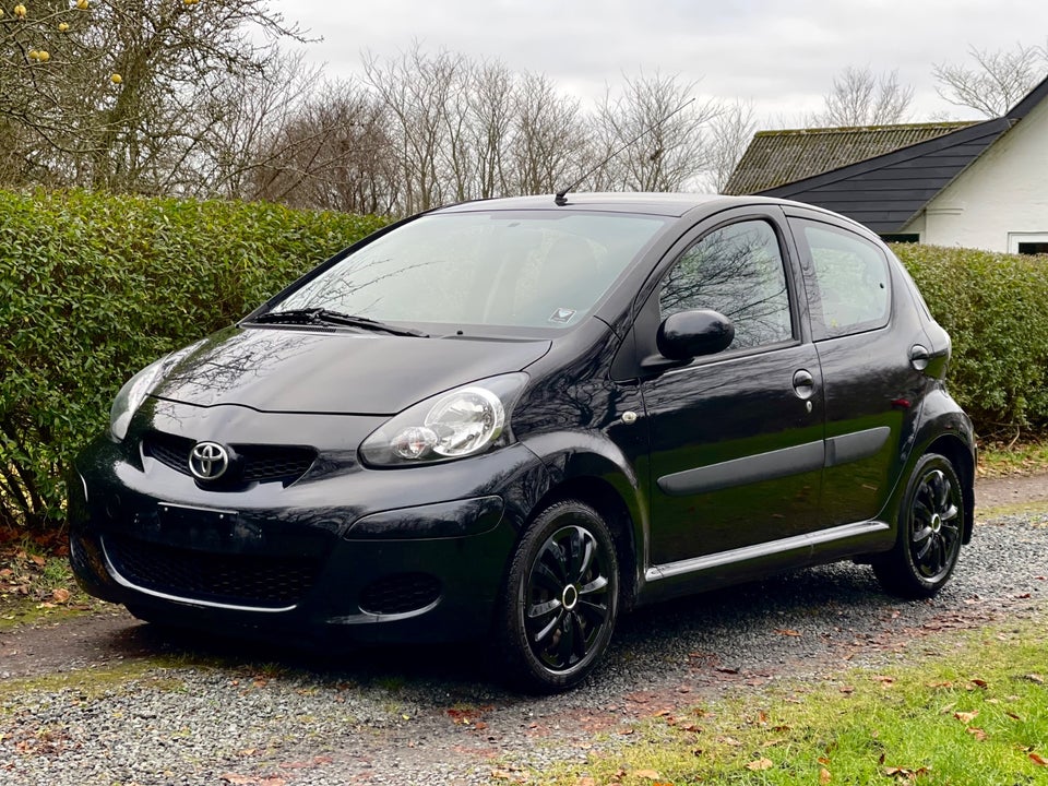 Toyota Aygo 1,0 Black 5d