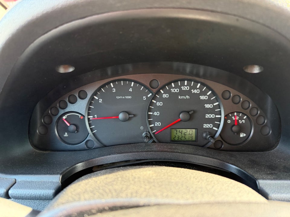 Ford Transit Connect 1,8 TDCi 75 220S Plus 4d
