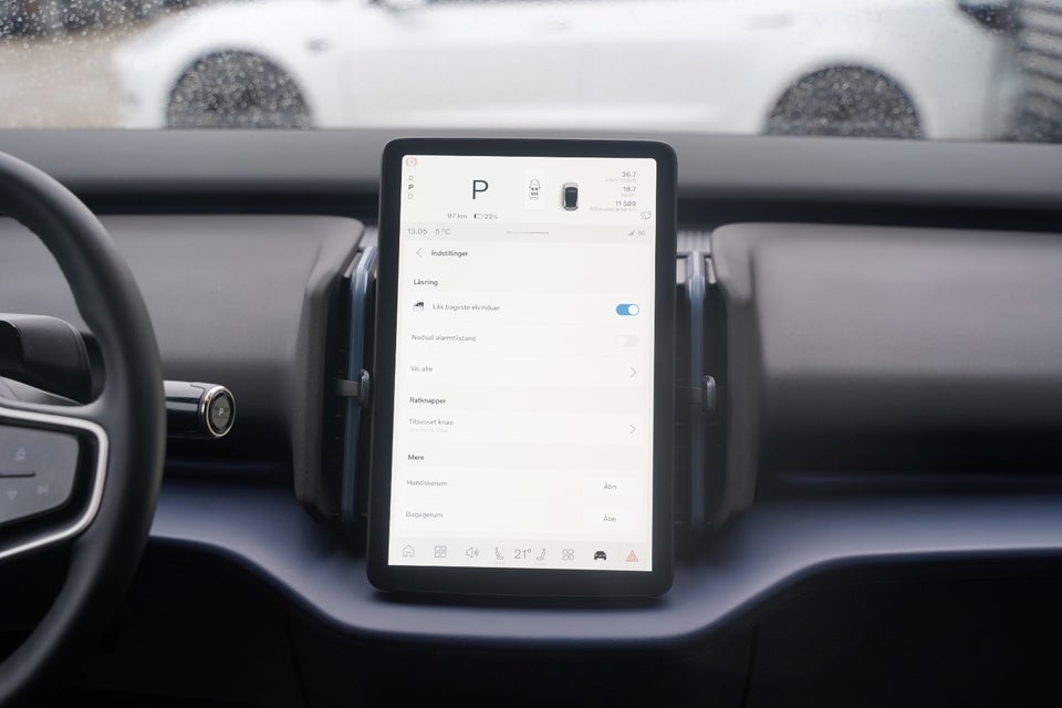 Volvo EX30 Twin Performance Plus 5d