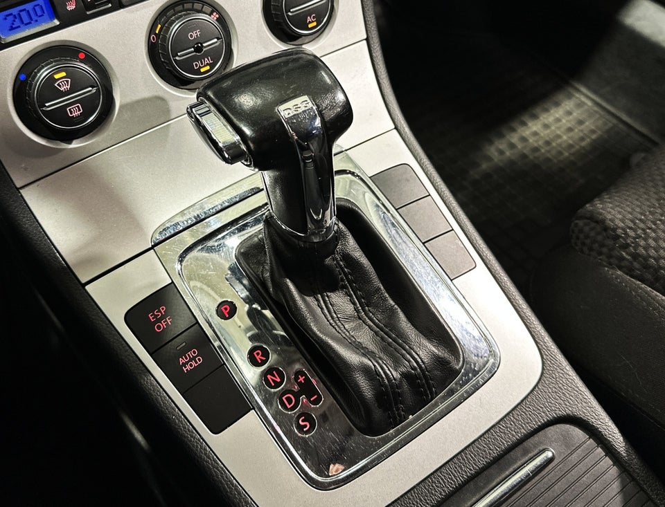 VW Passat 2,0 TDi 140 Comfortline Variant DSG 5d