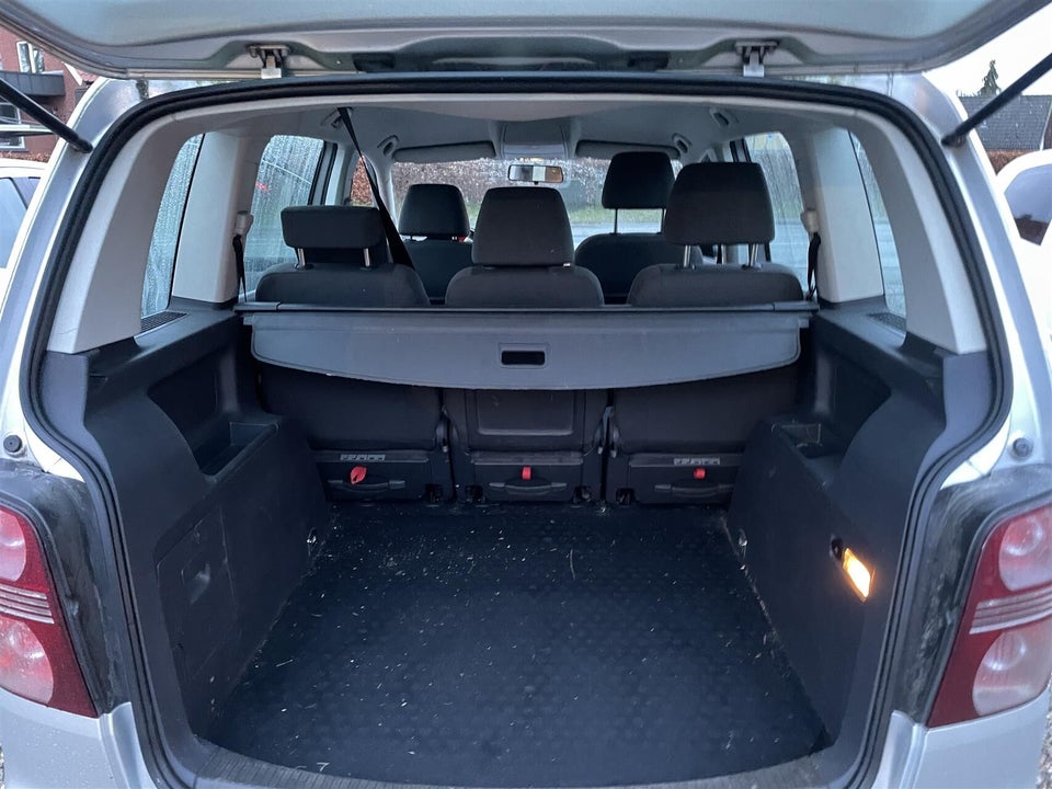 VW Touran 1,9 TDi 105 Trendline 5d