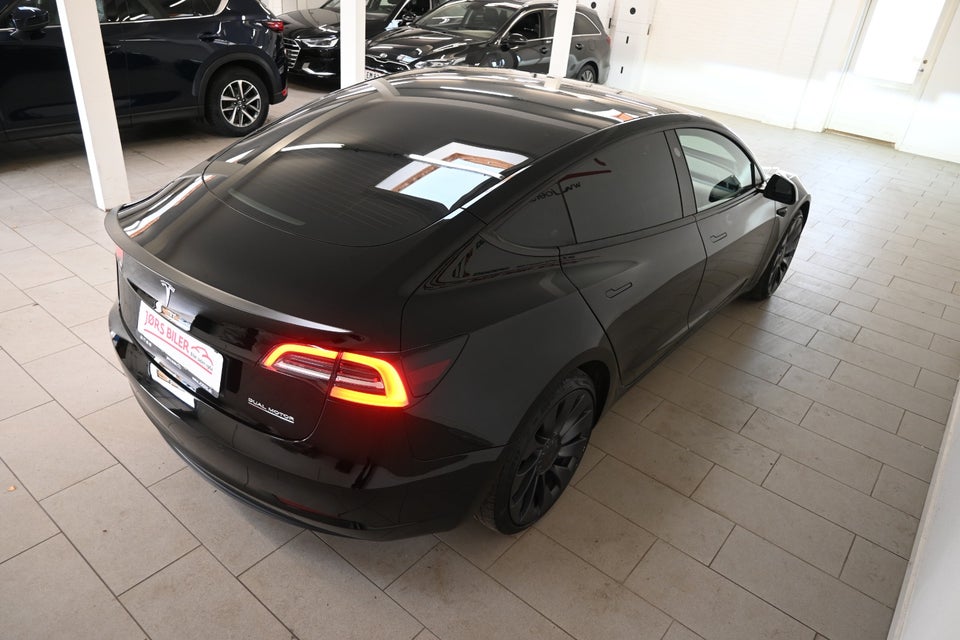 Tesla Model 3 Performance AWD 4d