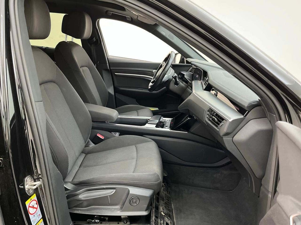 Audi Q8 e-tron 50 Advanced quattro 5d