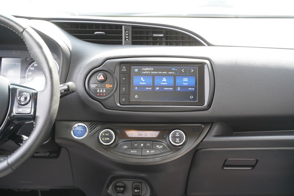 Toyota Yaris 1,5 Hybrid H3 Limited Smart e-CVT 5d
