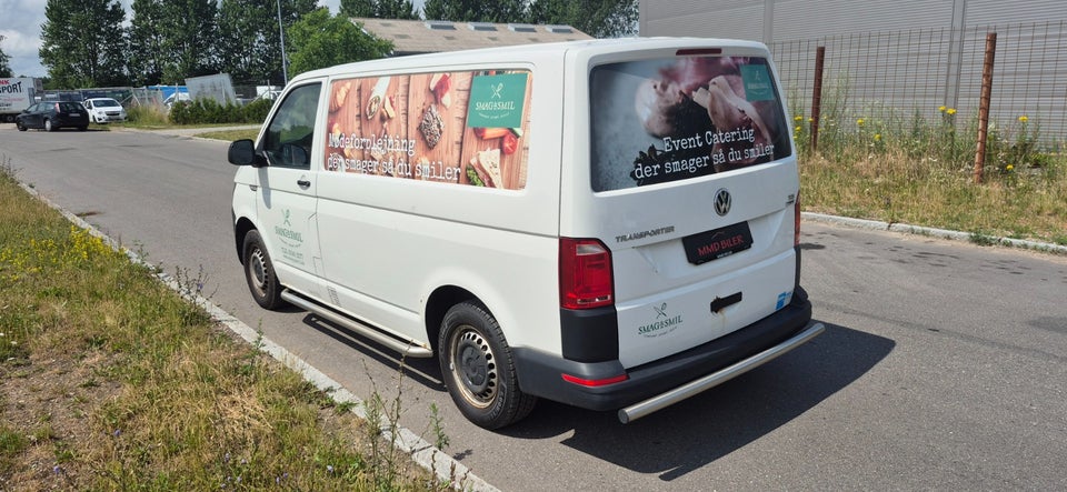 VW Transporter 2,0 TDi 84 Kassevogn kort