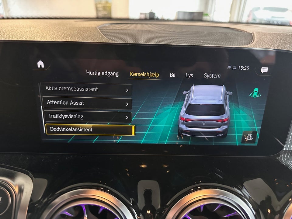 Mercedes EQB250 AMG Line 5d