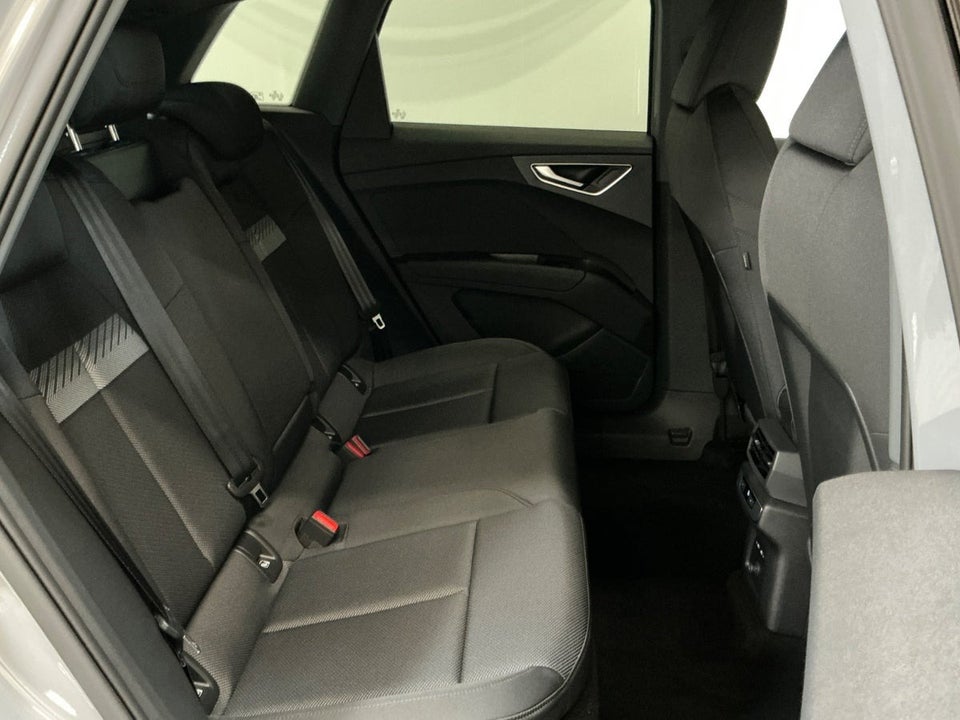 Audi Q4 e-tron 55 S-line quattro 5d