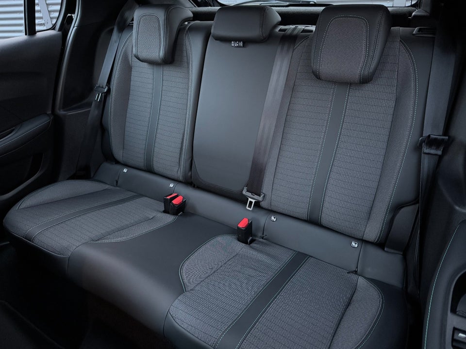 Peugeot 208 1,2 PureTech 100 Allure Pack 5d