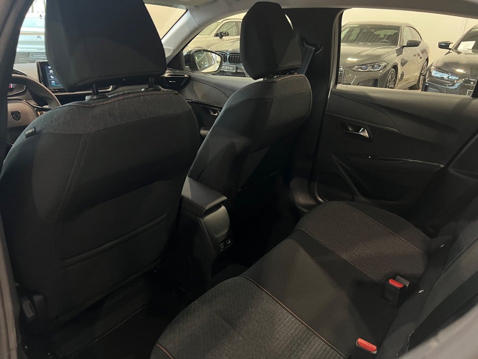 Peugeot e-208 50 Style 5d