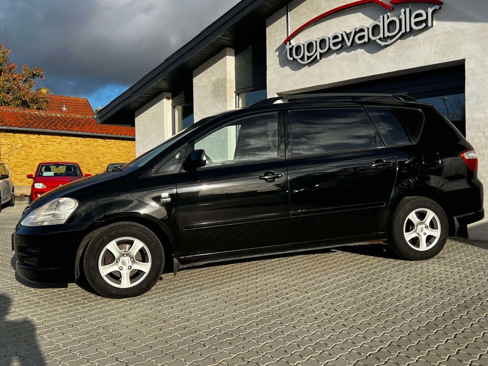 Toyota Sportsvan 2,0 VVT-i aut. 5d