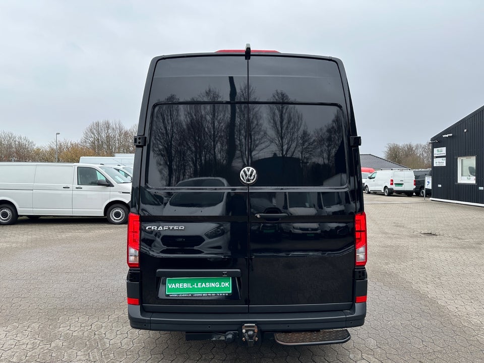 VW Crafter 35 2,0 TDi 177 Kassevogn L3H2 aut.