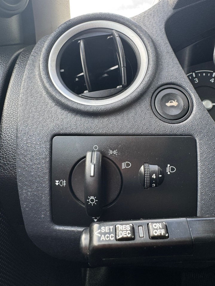 Ford Fusion 1,6 Trend aut. 5d