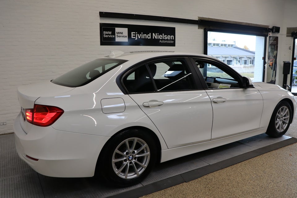 BMW 320d 2,0  4d