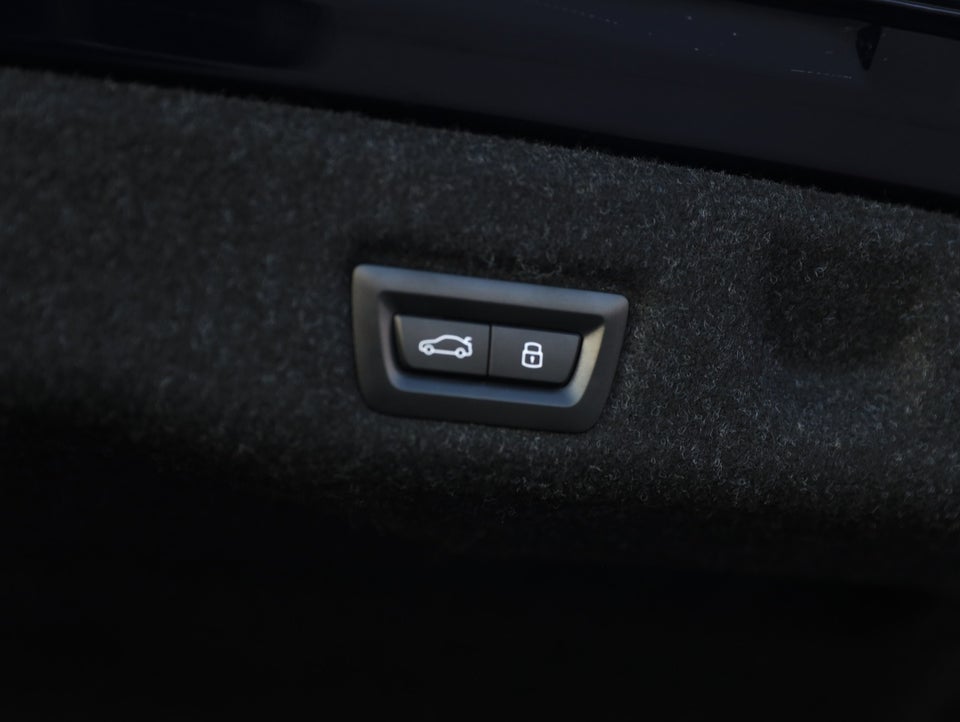 BMW i5 eDrive40 Fully Charged M-Sport 4d