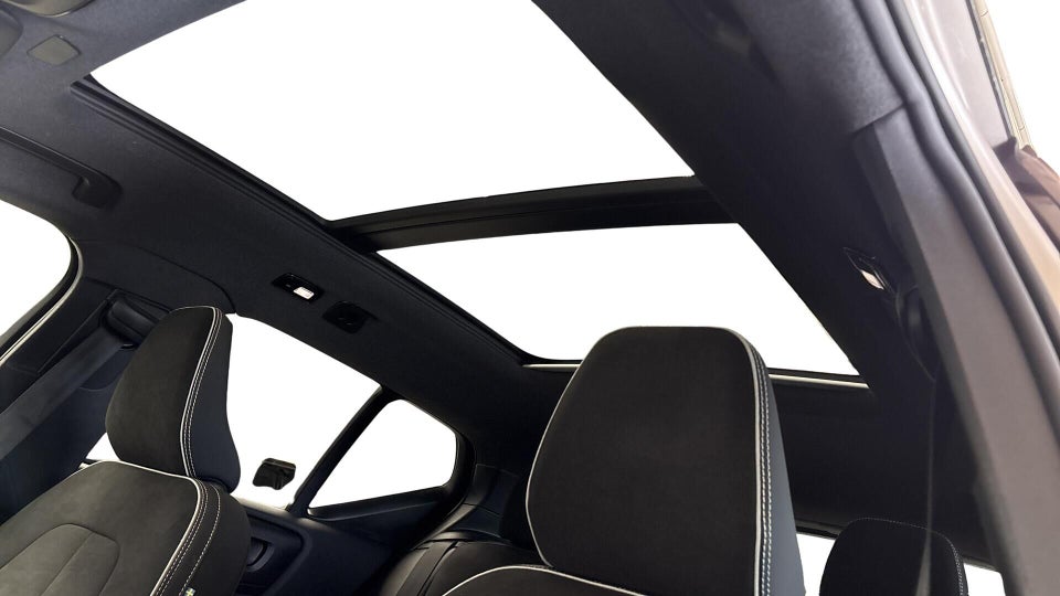 Volvo XC40 ReCharge Twin Ultimate 5d