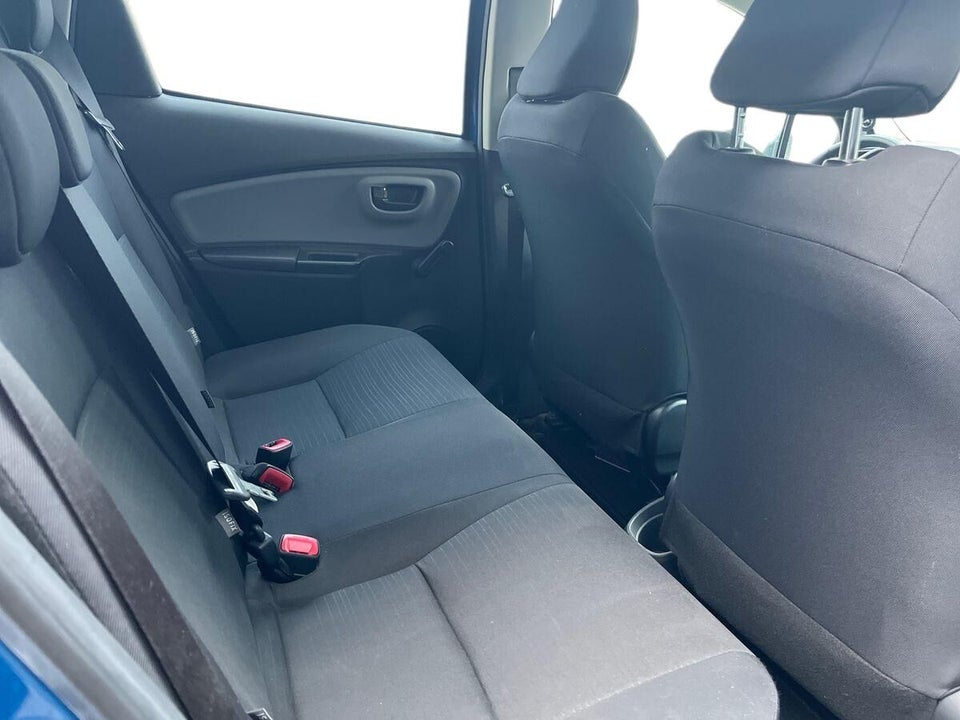 Toyota Yaris 1,0 VVT-i T1 5d