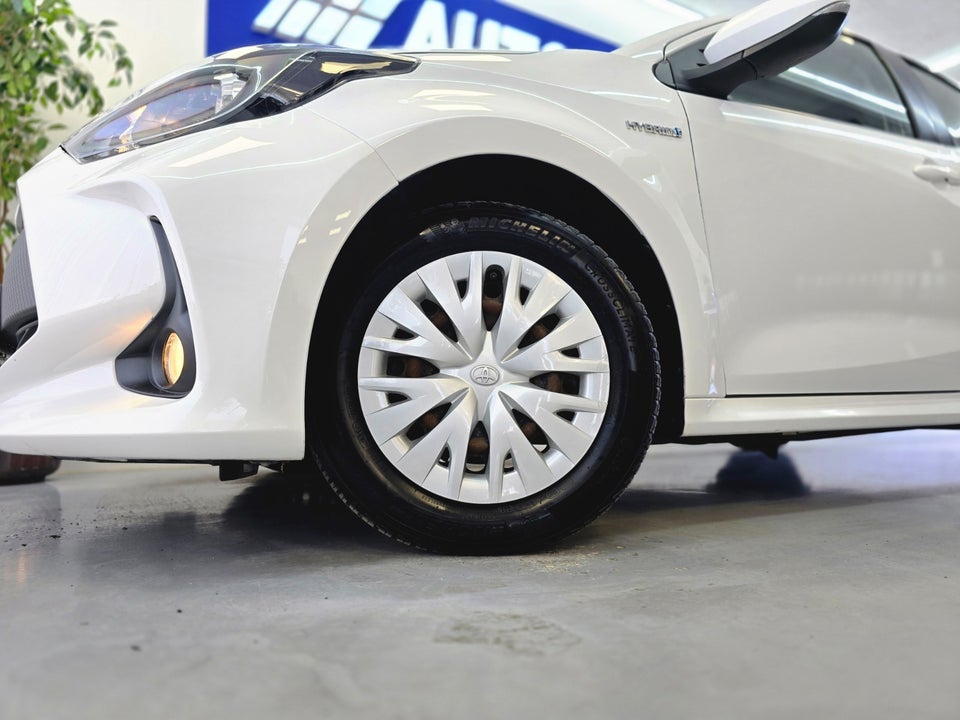 Toyota Yaris 1,5 Hybrid H2 e-CVT 5d